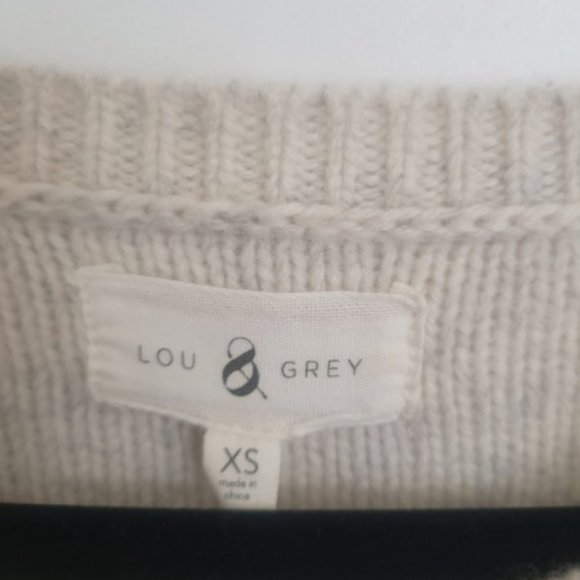 Lou & Grey Crewneck Fringed Hem Sweater XS - Picture 3 of 4